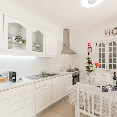 Fisherman's 2br 2ba Ac Wi-fi Apartment *