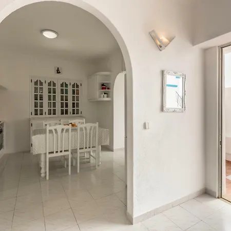 Апартаменты Fisherman's 2br 2ba Ac Wi-fi Албуфейра